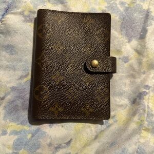 LOUIS VUITTON Monogram Passport Wallet